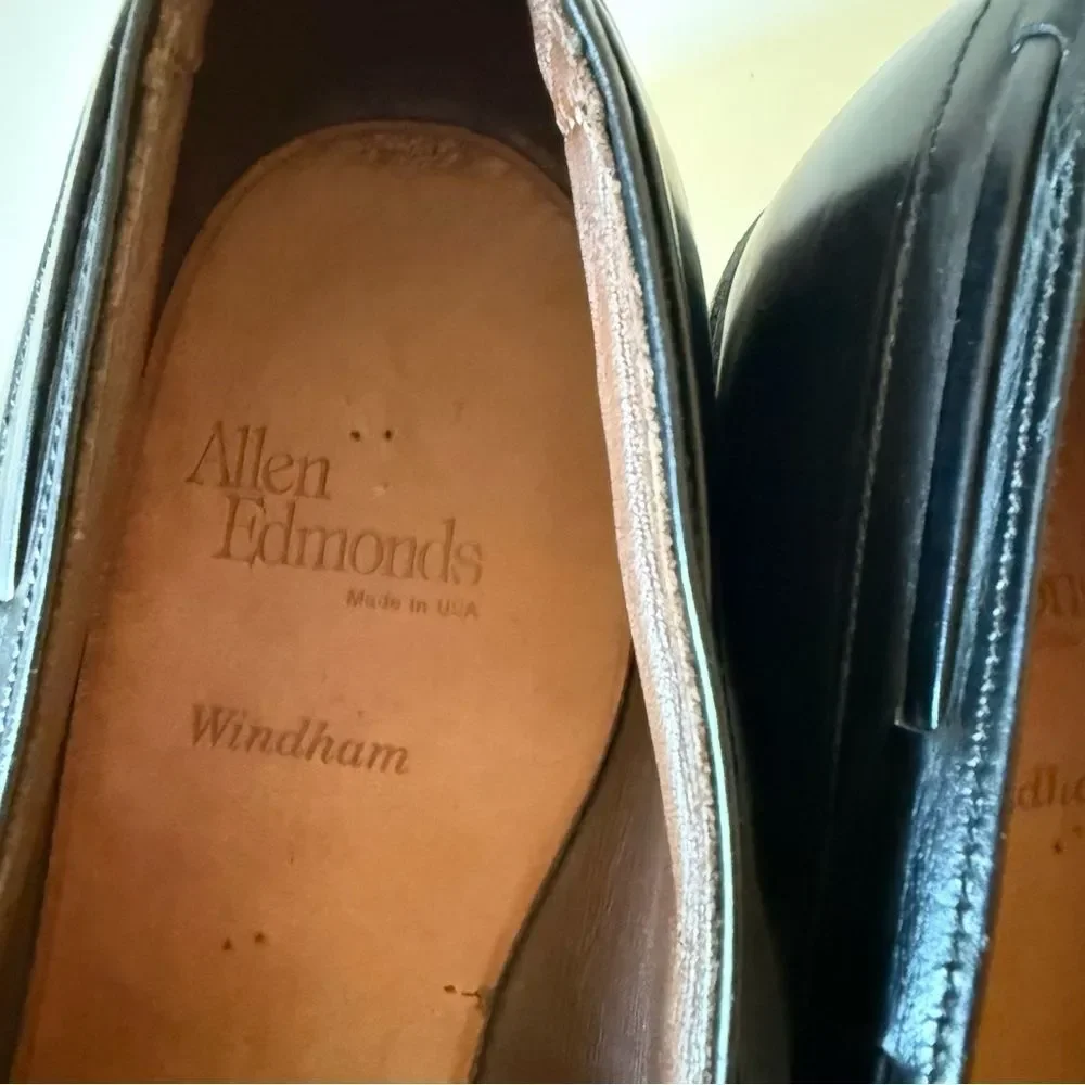 Allen Edmonds  Black Leather Tassel Loafer Dress Shoes Size 11.5 B Slip On